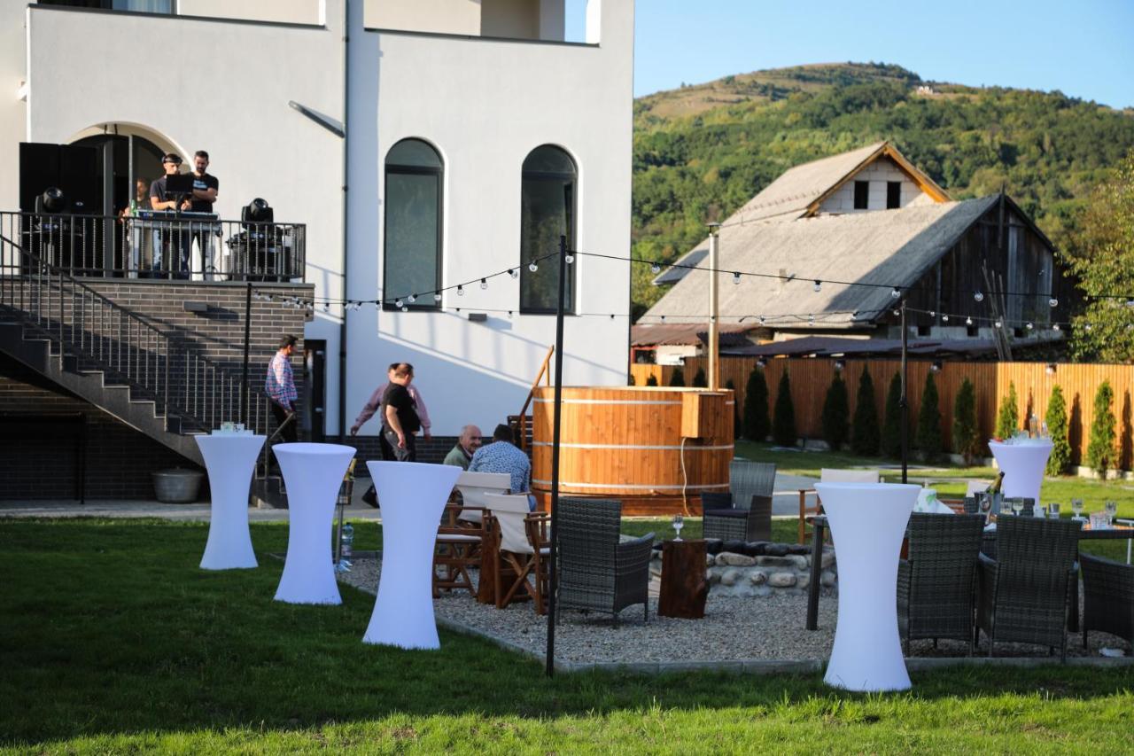 Pensiunea Maramures Affittacamere 4*